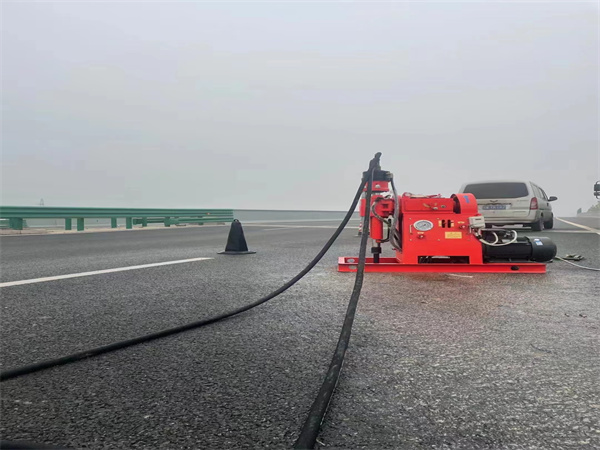 通许马路路基路面开裂下沉注浆加固灌浆